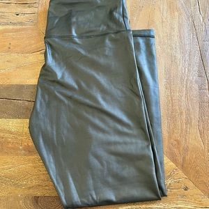 Zyia black metallic leggings